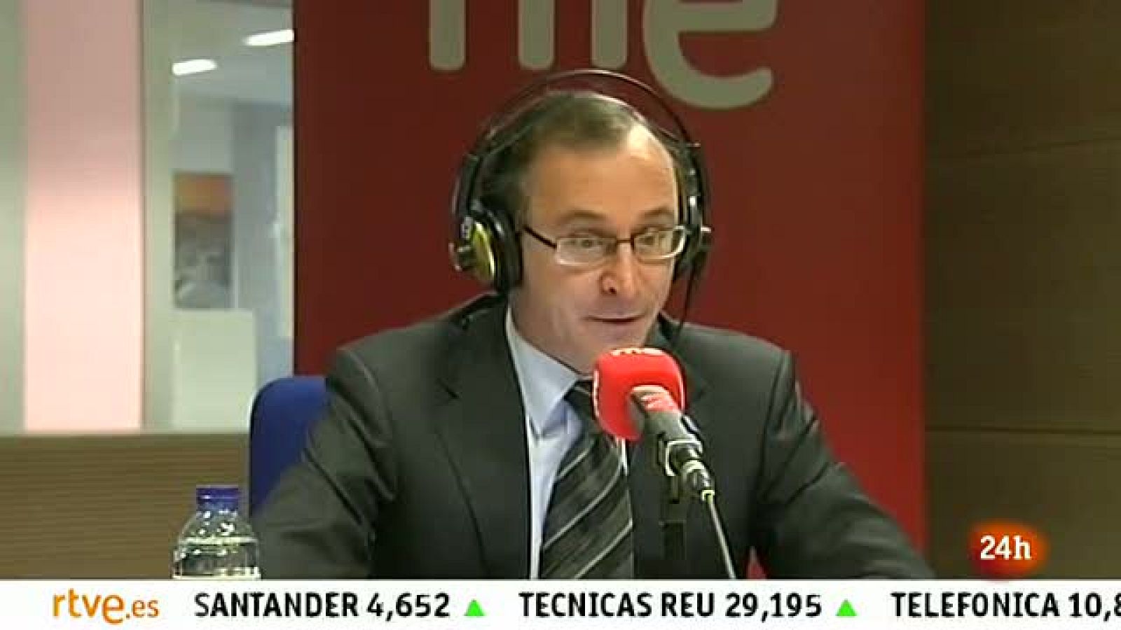 Alonso justifica los recortes sanitarios y educativos