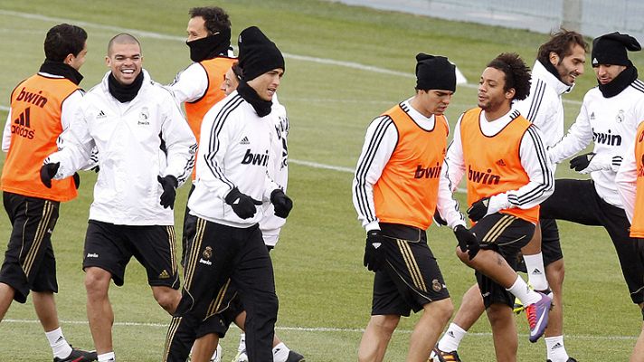 Telediario 1 - Mourinho dispone de toda la artillería para el clásico