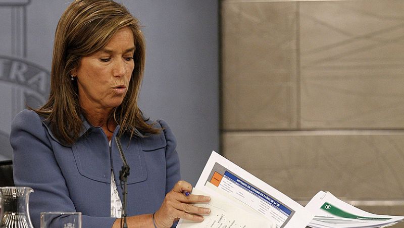 El Gobierno aprueba los decretos para ahorrar diez mil millones de euros