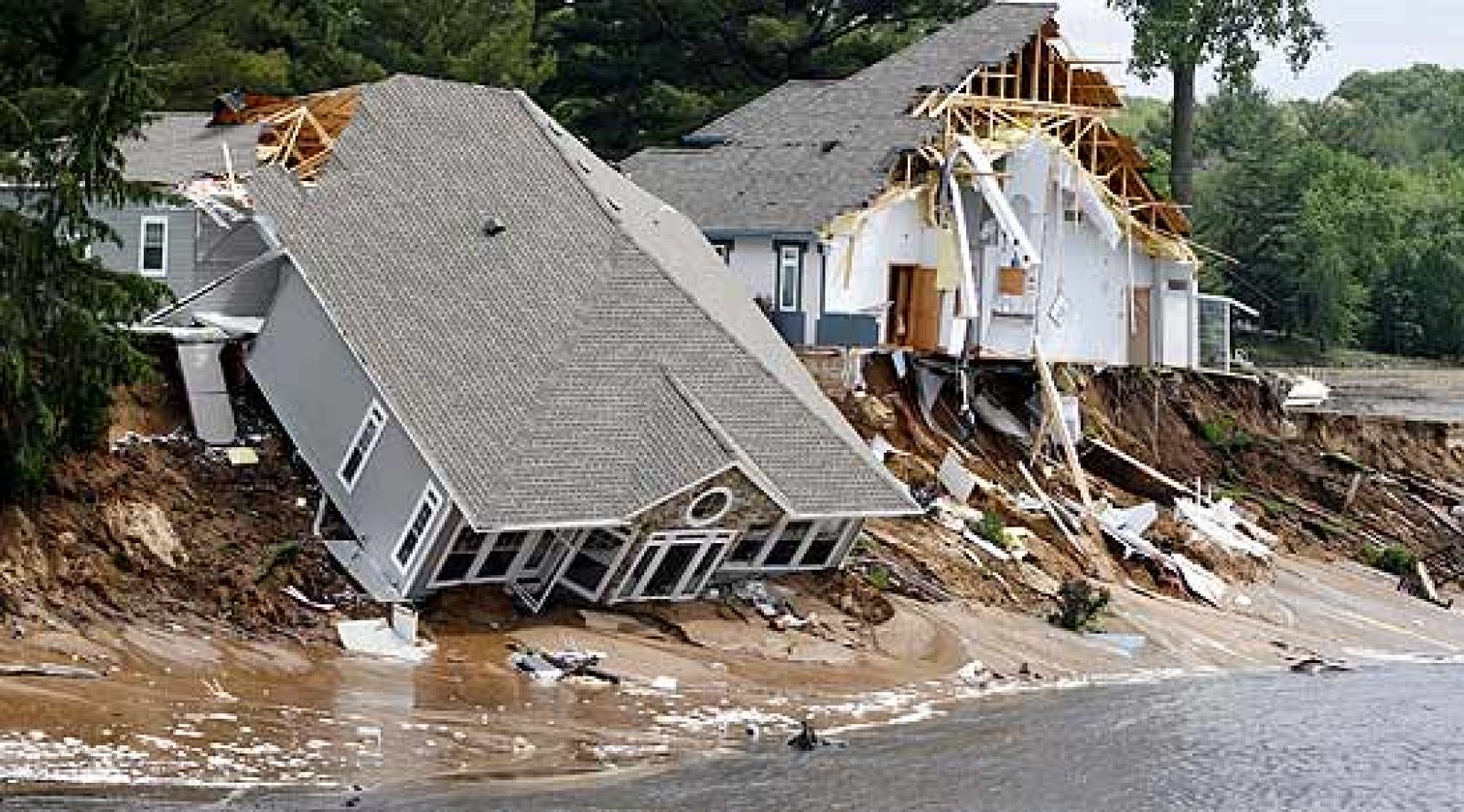 9 muertos en las inundaciones de EE.UU. | Ver