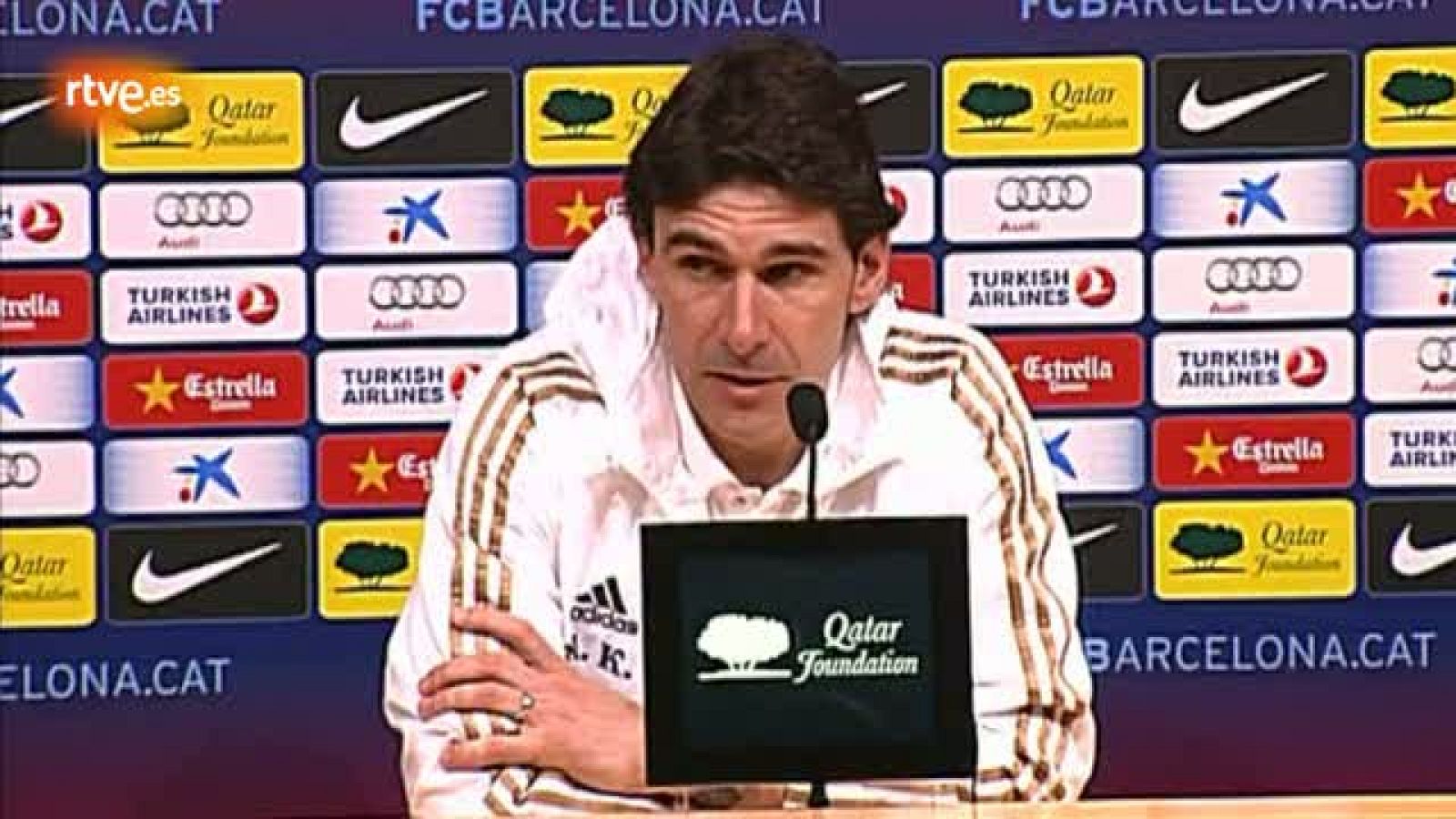 El asistente técnico del Real Madrid, Aitor Karanka, alaba a sus jugadores por la victoria conseguida en el Camp Nou frente al Barça.