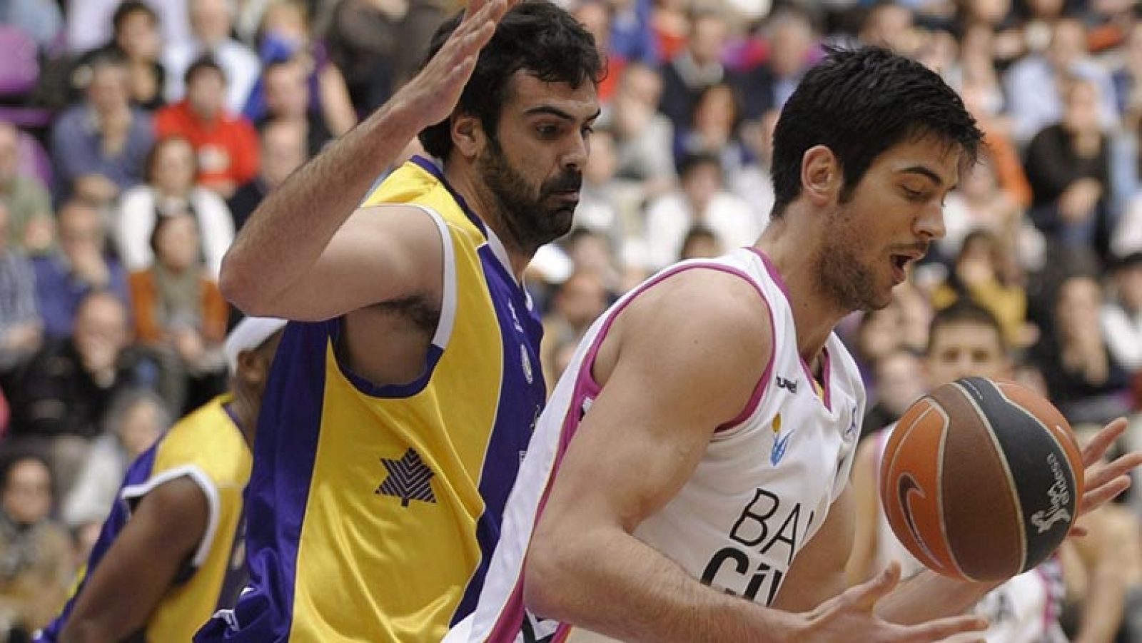 Blancos de Rueda Valladolid 72-77 Banca Cívica Sevilla