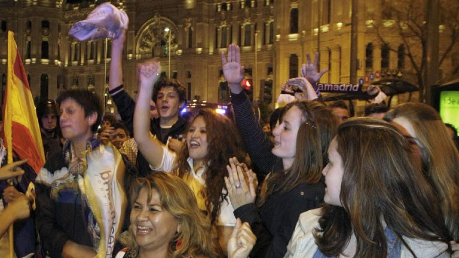 Fiesta tranquila en Cibeles | Ver