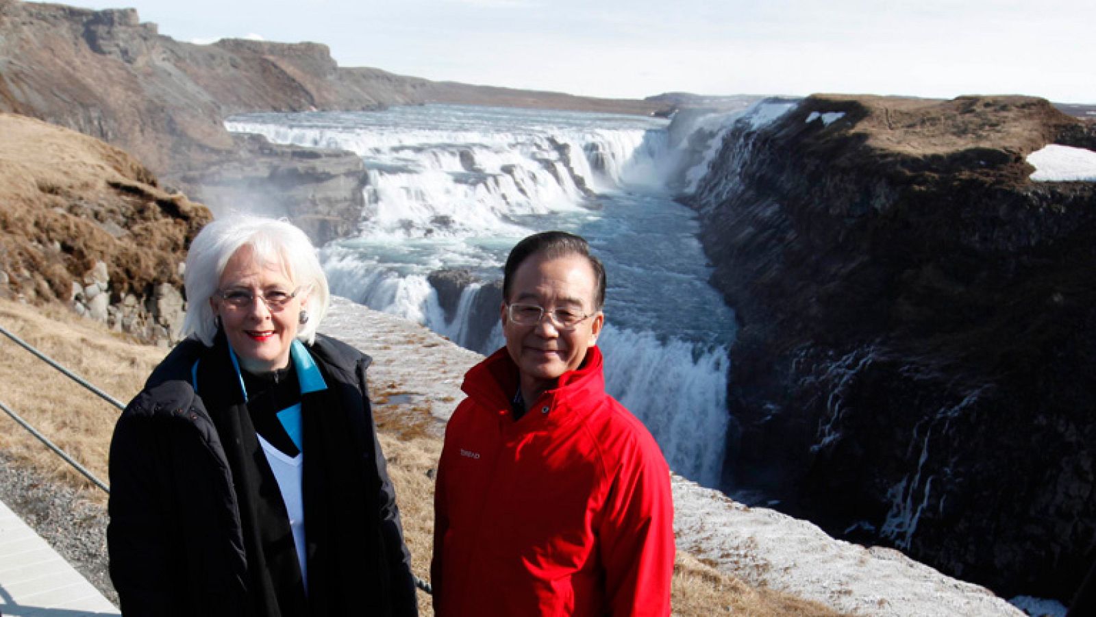 El hambre de materias primas de China le lleva a Islandia, necesitada de capitales