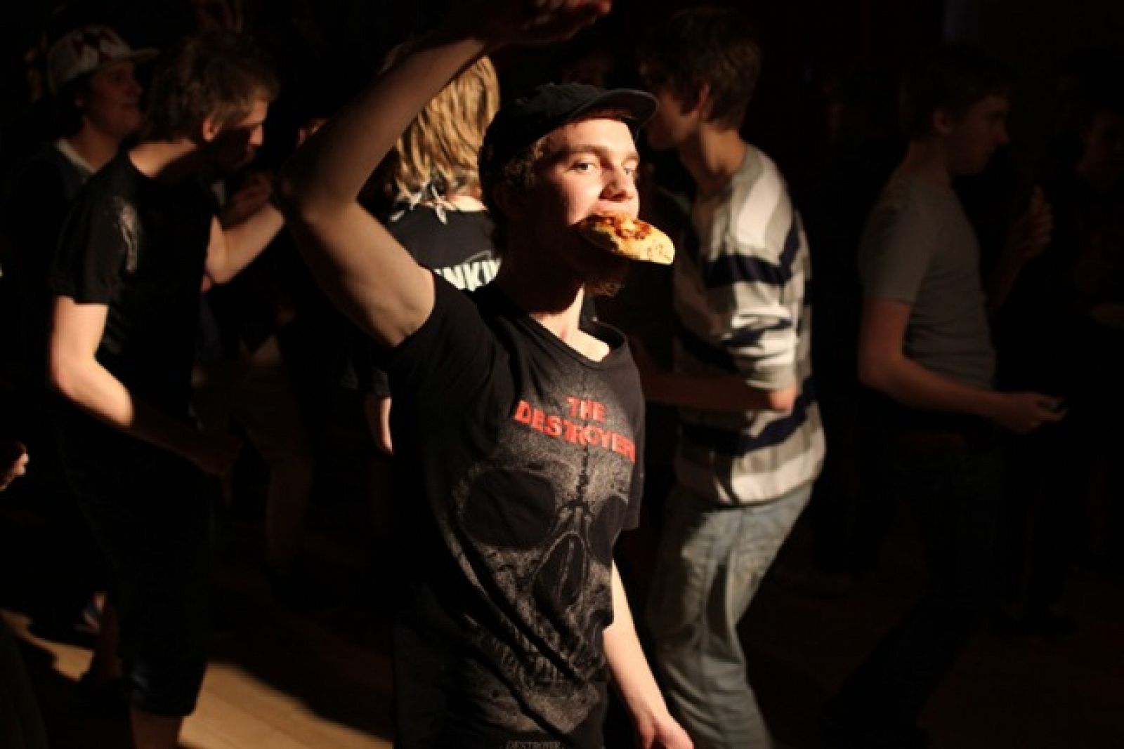 On Off: De almuerzo a la discoteca - On Off | Ver