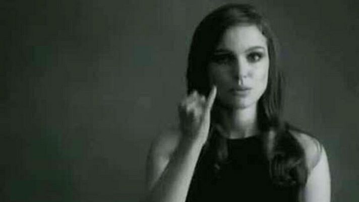 Informativo 24h - Natalie Portman interpreta lo nuevo de Paul McCartney en lengua de signos