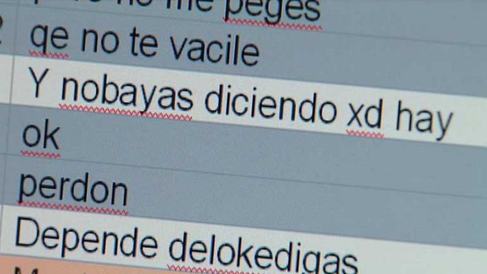 Telediario 1 - Acosados por la red