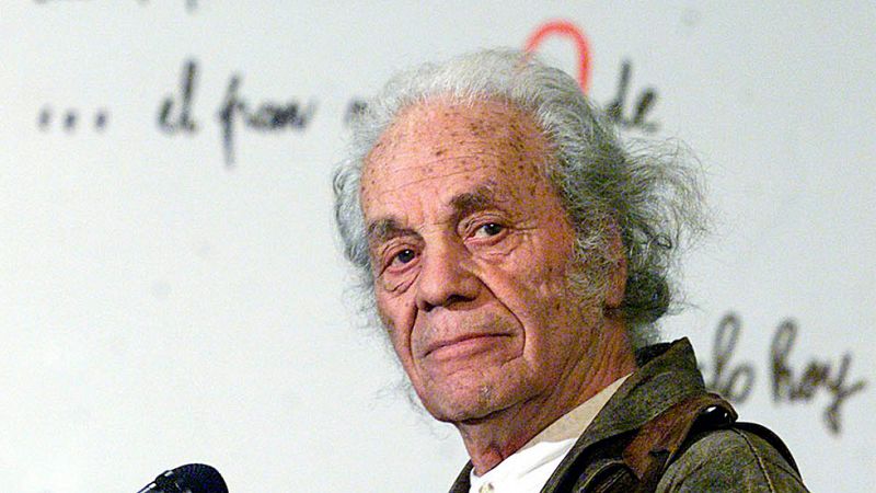 El Premio Cervantes es otorgado al poeta chileno Nicanor Parra