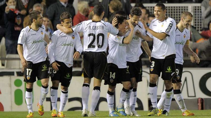 El jueves turno para los tres españoles de la Europa League. El Athletic debe remontar un 2-1 frente al Sporting de Portugal. En el duelo español, el Atlético lleva ventaja de 4-2 ... en el Valencia quieren poner todo de su parte para la remontada y 