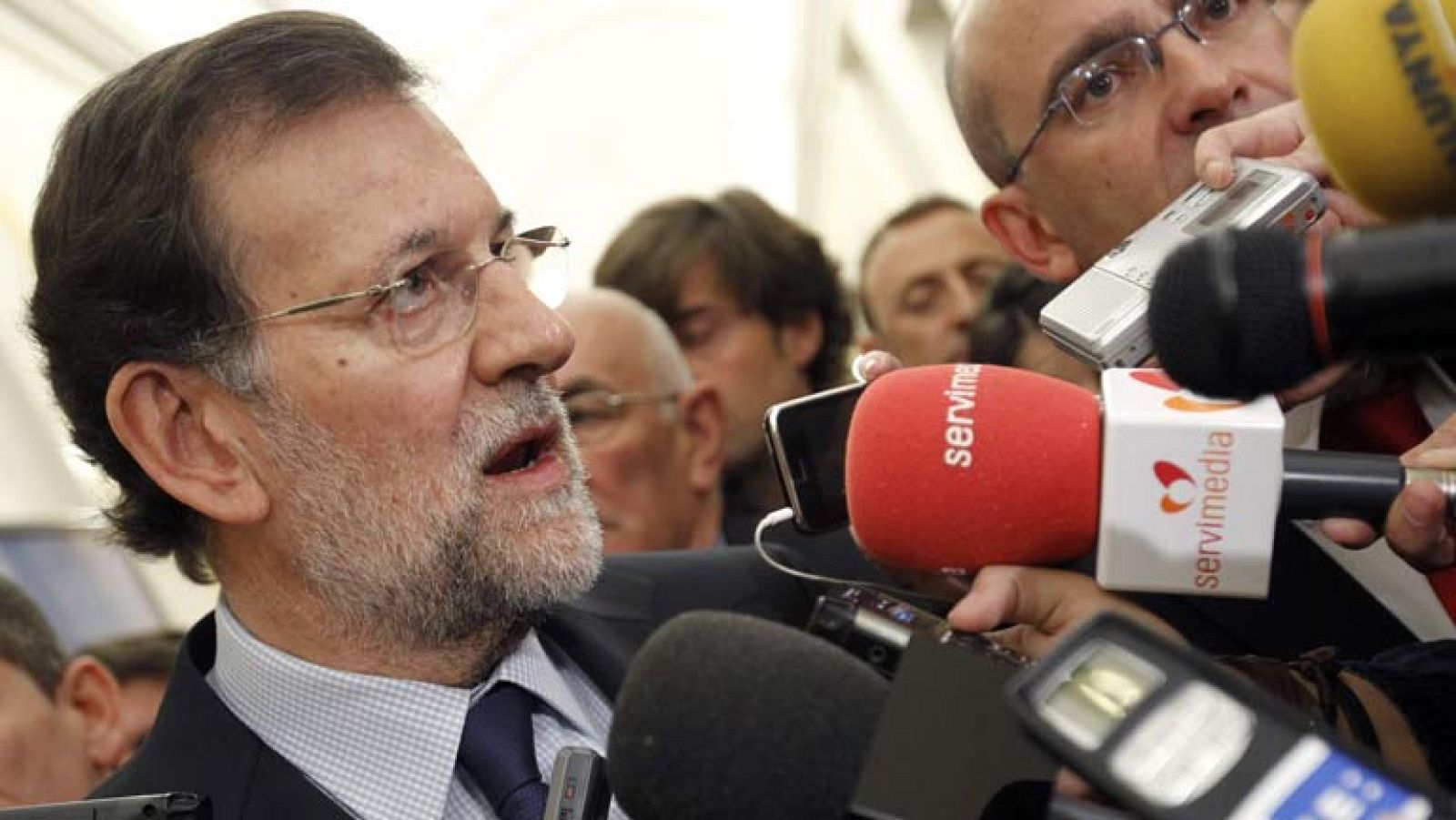 Los presupuestos salvan su devolución con los votos del PP, UPN y FAC