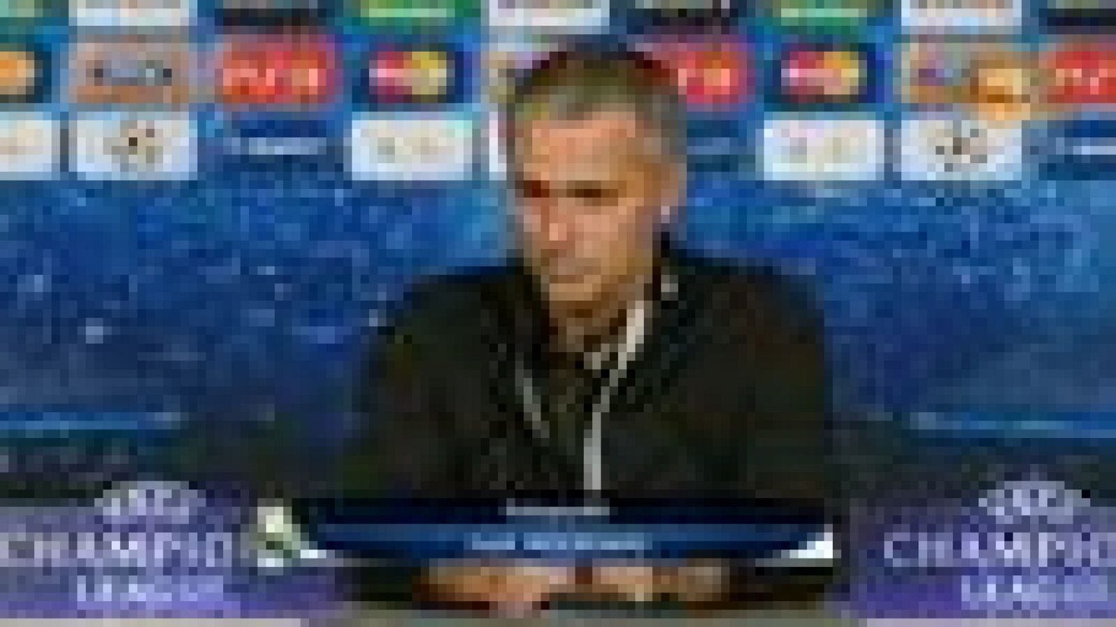 Sin programa: Rueda de prensa de Mourinho tras la eliminación en semifinales de la Champions League ante el Bayern de Múnich | RTVE Play