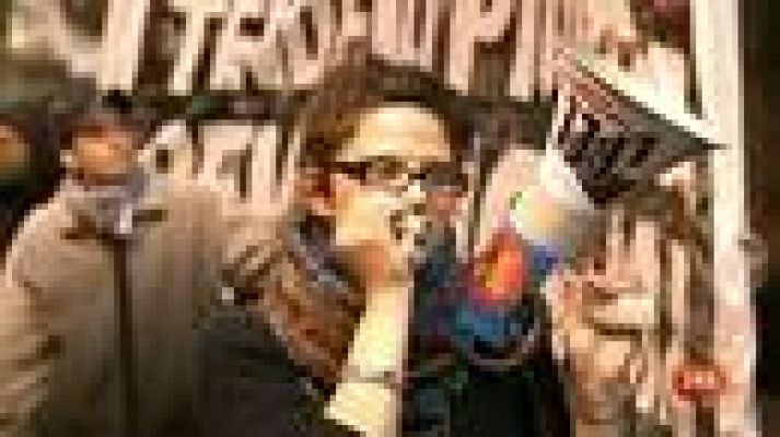 Telediario 1 - El Senado argentino aprueba el proyecto de ley sobre la expropiación de YPF