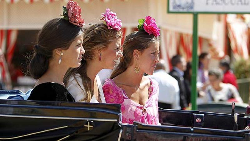 Más Gente - Los famosos en la Feria de Abril de Sevilla