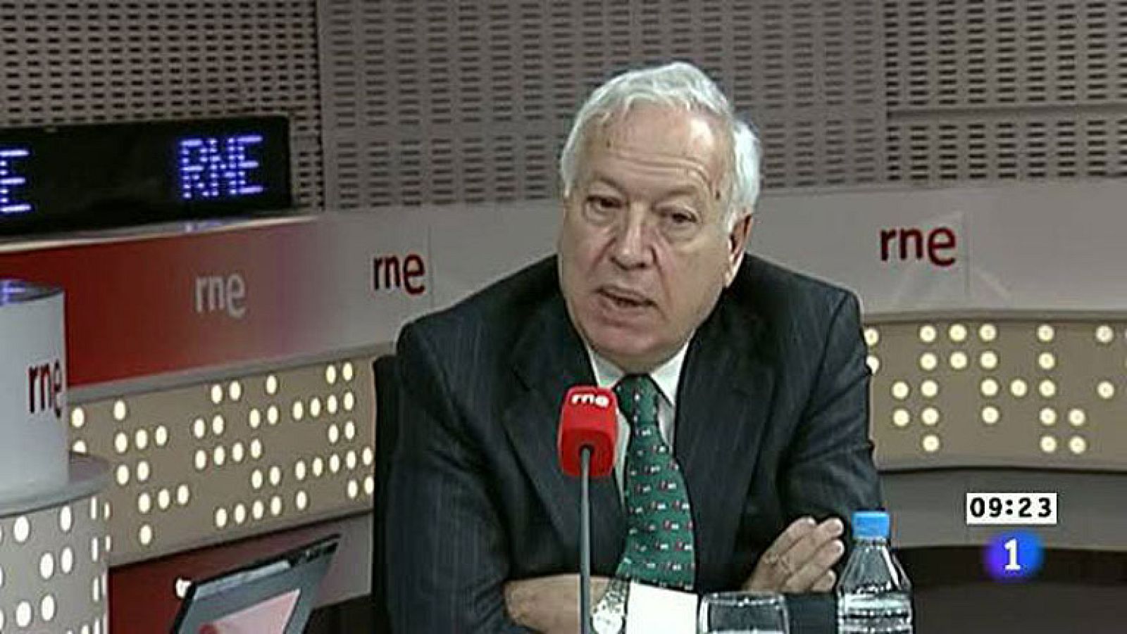 García-Margallo califica de "terribles" los datos del paro - Informativo 24h | Ver