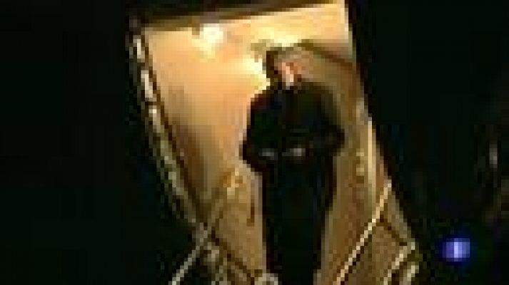 Telediario 1 - Obama visita Afganistán