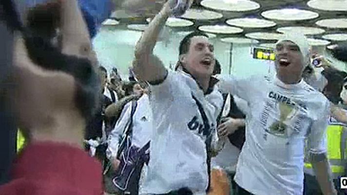 Telediario 1 - El Real Madrid llega a la capital como campeón de Liga
