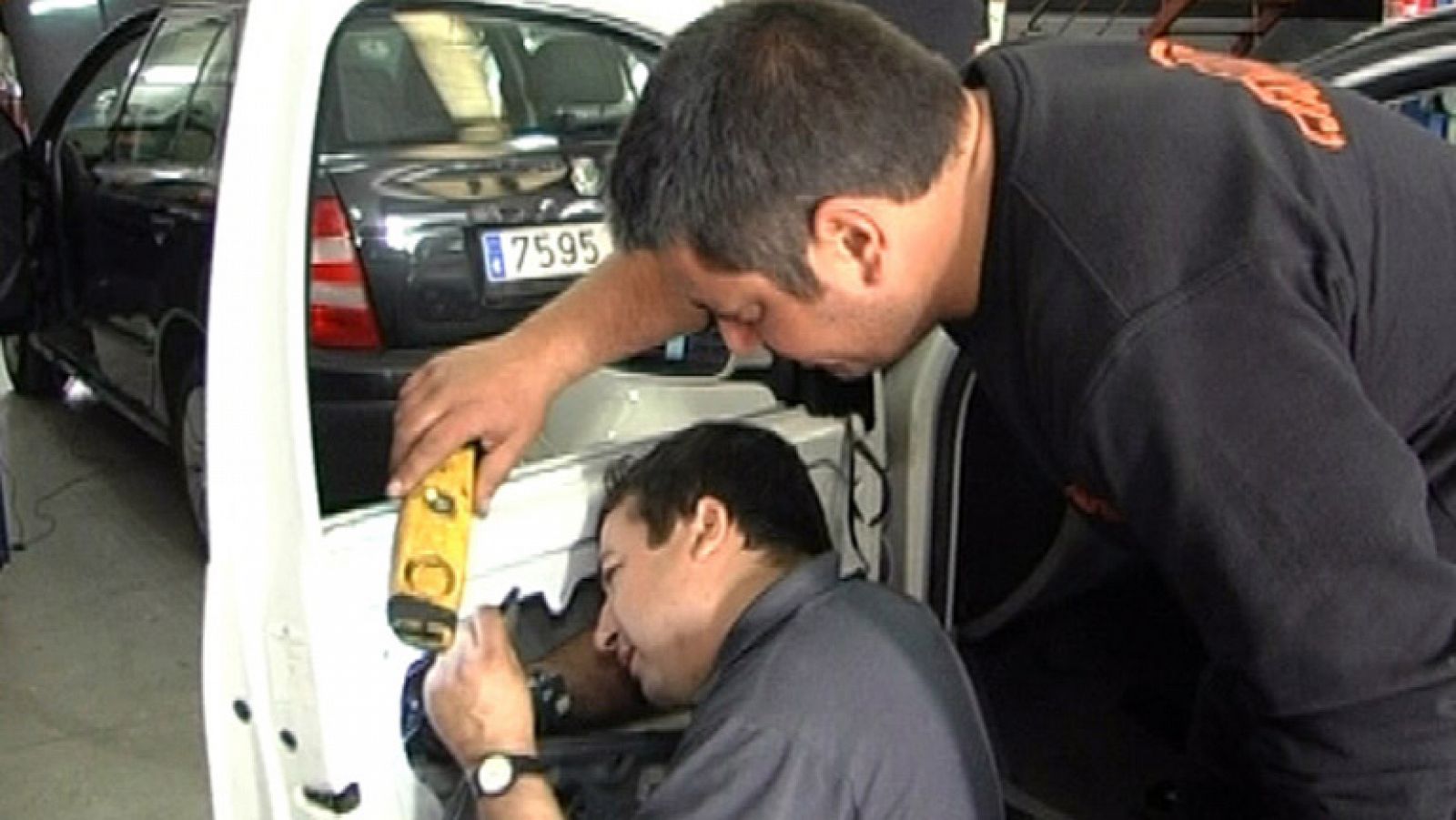 Comando Actualidad - Un gasto extra - El coche, al taller