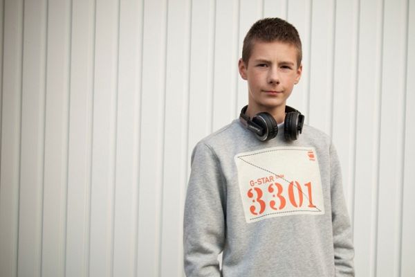 On Off - On Off: Dj y universitario con 14 años