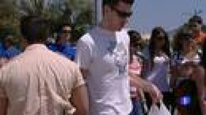 Telediario 1 - Macrobotellón en Valencia