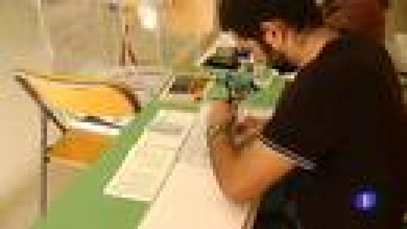 Los griegos votan el fin del bipartidismo