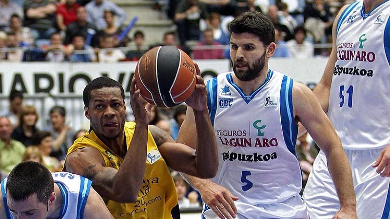 El Lagun Aro GBC, equipo revelación de la temporada, se clasificó en quinta posición de la Liga regular tras derrotar por 93-78 a un serio Gran Canaria 2014.