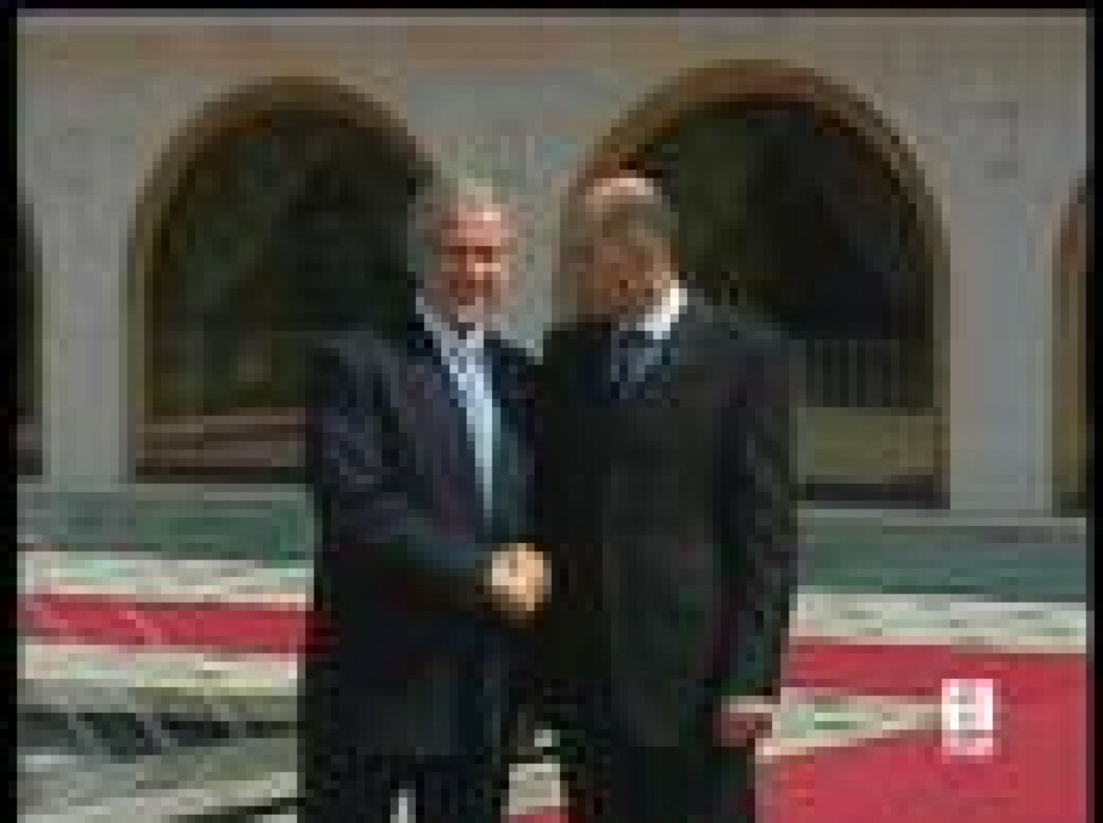 Goerge W. Bush y los representantes de la Unión Europea han acordado introducir nuevas sanciones a Irán si prosigue con su programa nuclear. 