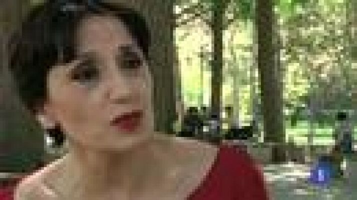 Telediario 1 - Gira de Luz Casal en China