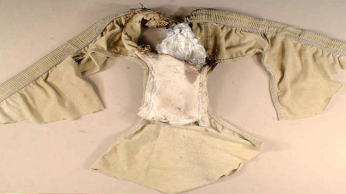 Telediario 1 - La CIA frustra un plan de Al Qaeda para atentar contra un avión con destino EE.UU.