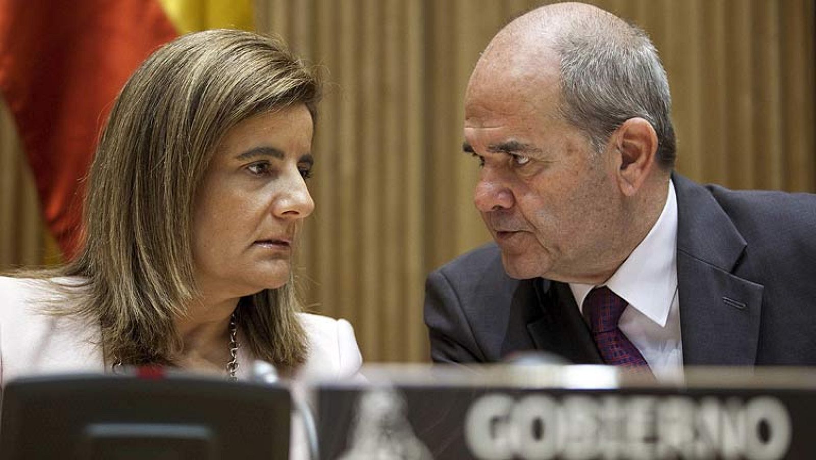 Sin programa: Báñez: más control fraude médico | RTVE Play