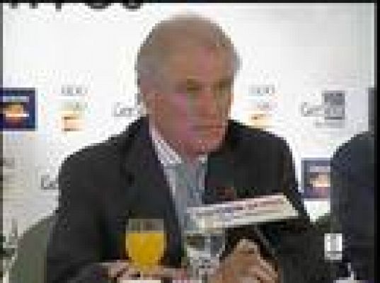  - Calderón da la cara