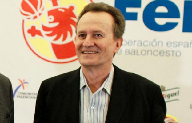 Baloncesto en RTVE - Aíto sí llama a Raúl