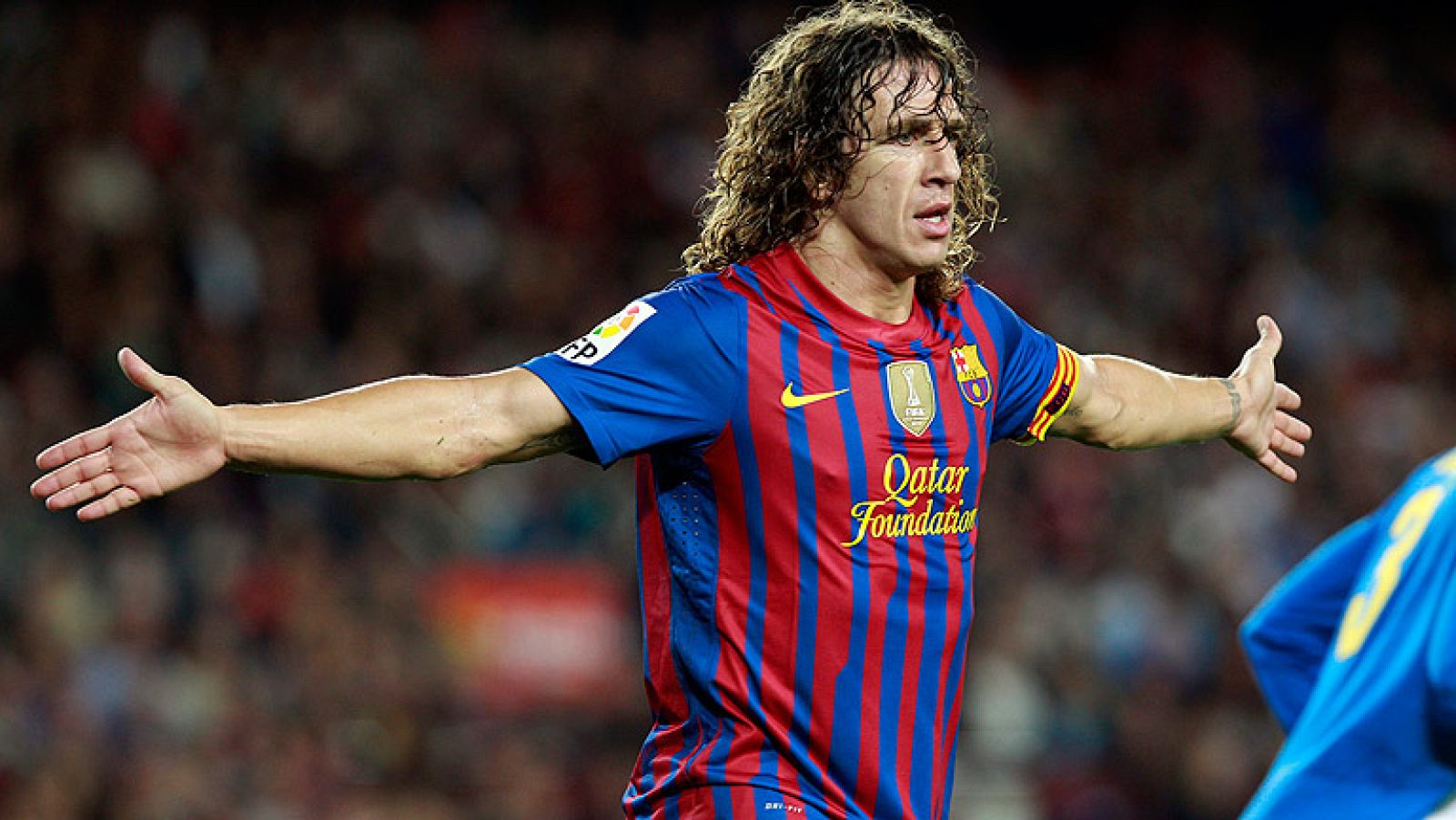 La inoportuna lesión de Puyol privará al azulgrana de jugar la final de la Copa del Rey y la Eurocopa con España, por lo que De Bosque deberá arreglar el "contratiempo".