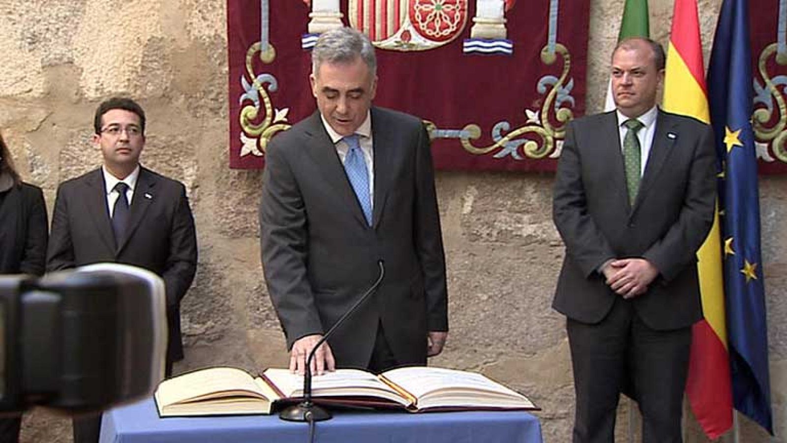 El consejero de sanidad de Extremadura presenta su dimisión