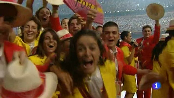 Telediario 1 - Los uniformes olímpicos de España, un disgusto para los diseñadores españoles