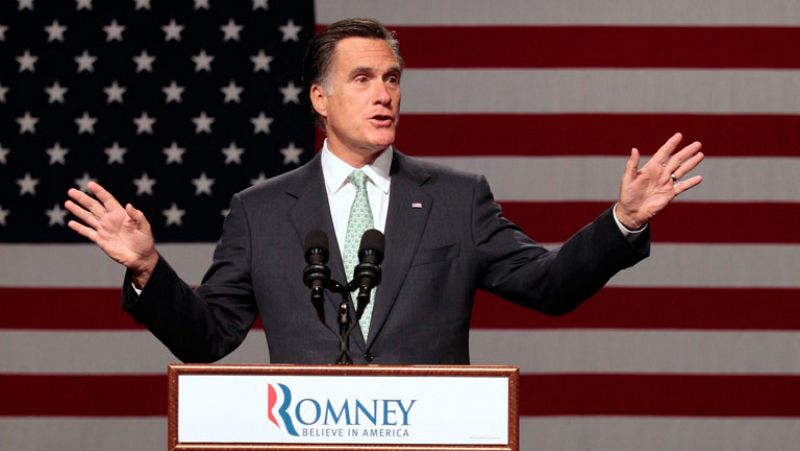 Romney reitera que el matrimonio es "la unión de un hombre y una mujer"