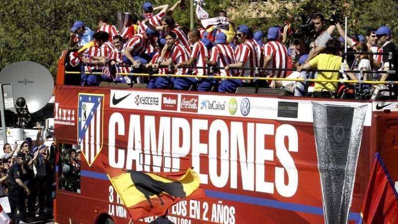 El Atlético de Madrid pasa por el Ayuntamiento 