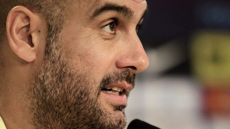 Fin de semana de despedidas... Pep Guardiola se despide de la Liga en Sevilla, en casa del Betis, y con una copla especial que le ha preparado el conocido animador verdiblanco, Manolo Melado para TVE. 