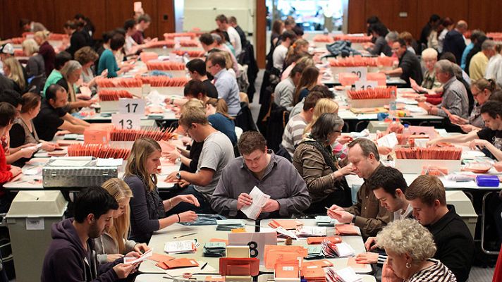 Informativo 24h - El SPD triunfa en Renania del Norte-Westfalia y supera ampliamente a la CDU de Merkel