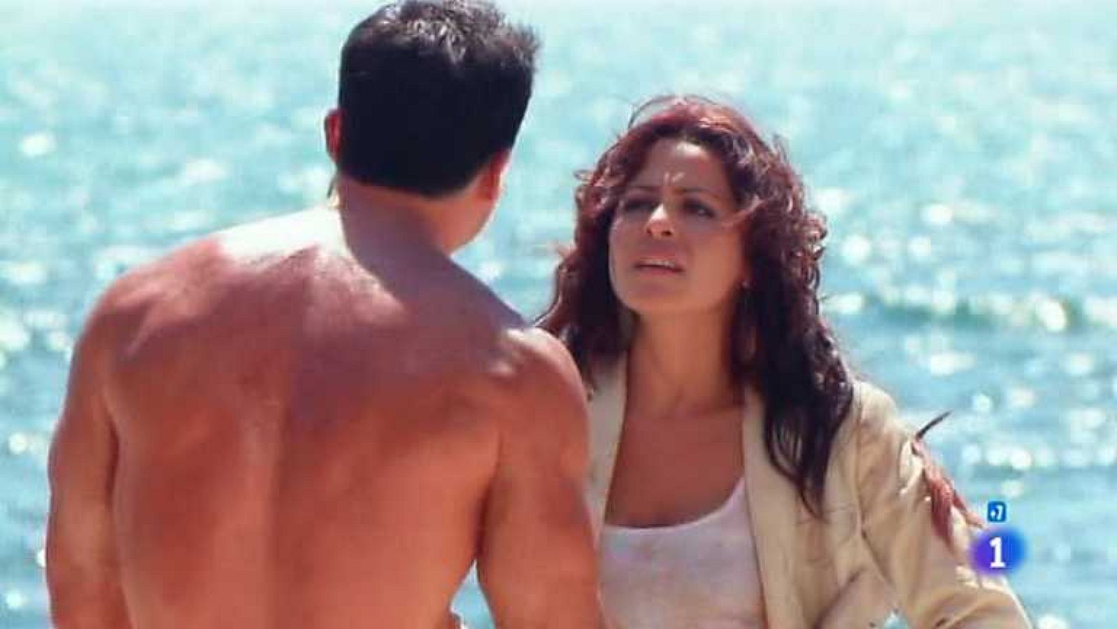 Corazón apasionado - Capítulo 6 - Diego y Emperatriz se salvan milagrosamente del accidente aéreo - ver ahora