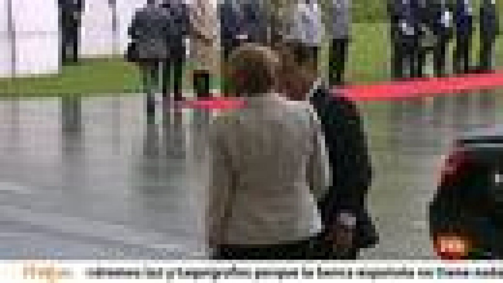 Primer encuentro entre Hollande y Merkel