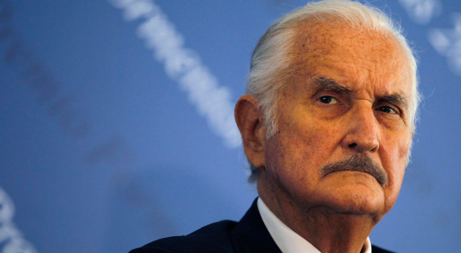 MUERE EL ESCRITOR CARLOS FUENTES
