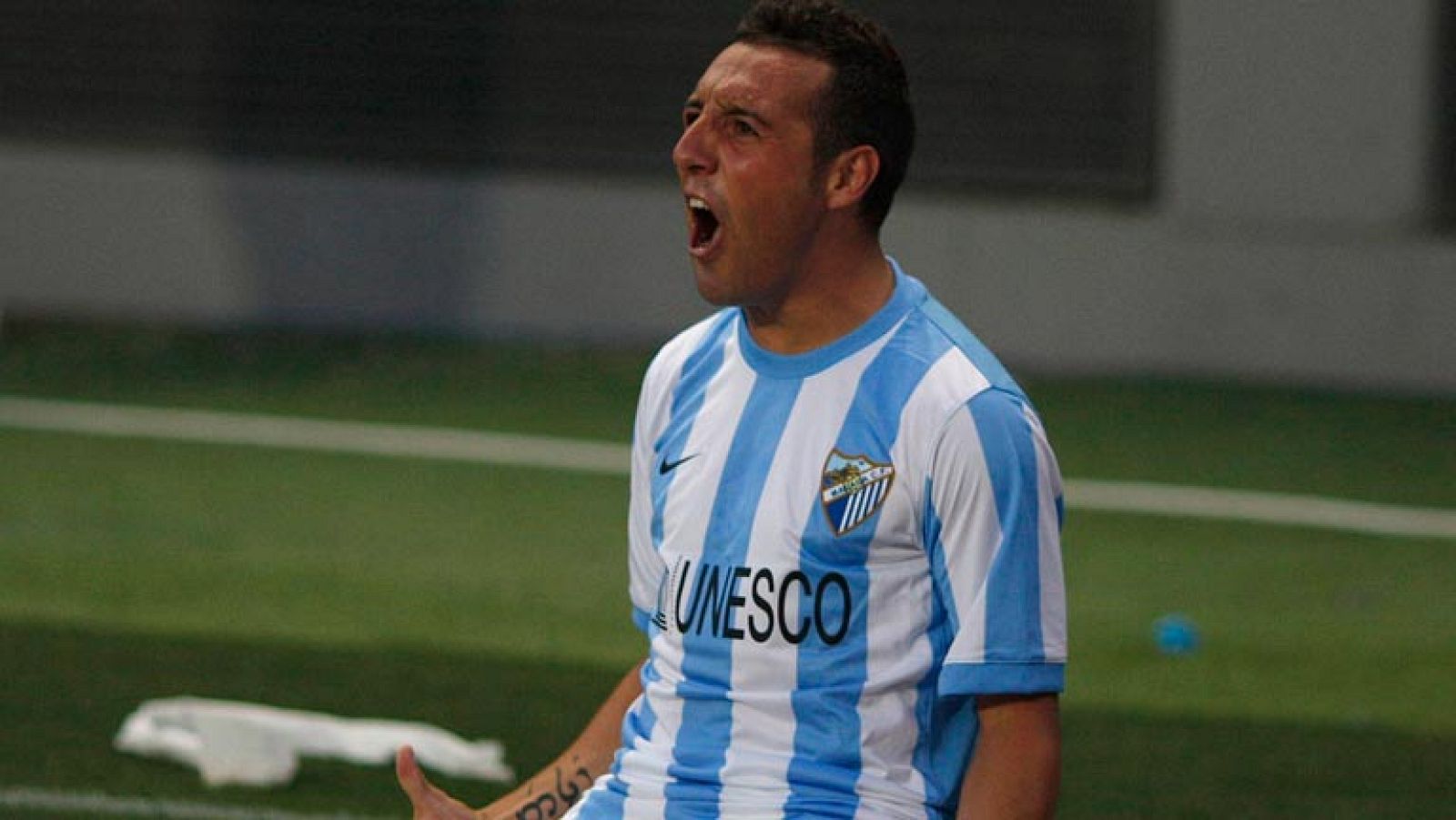 El jugador del Málaga Santi Cazorla, uno de los artífices de la clasificación del Málaga para la Champions, espera redondear la temporada con su presencia en la Eurocopa de Polonia y Ucrania.