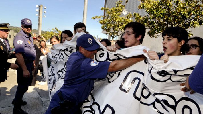 Telediario 1 - Huelga general de estudiantes