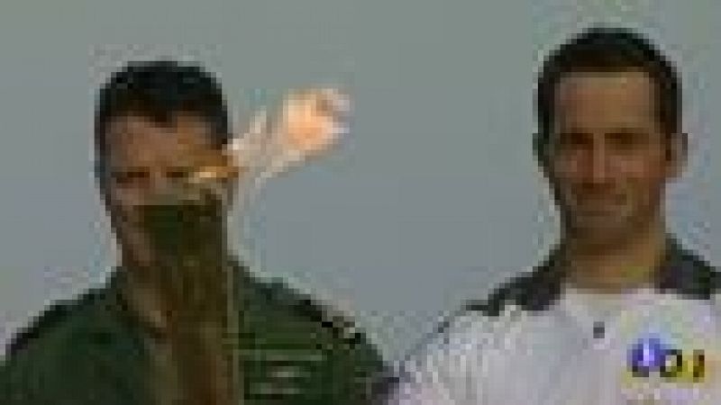 La llama olímpica ya corre por Reino Unido | Ver