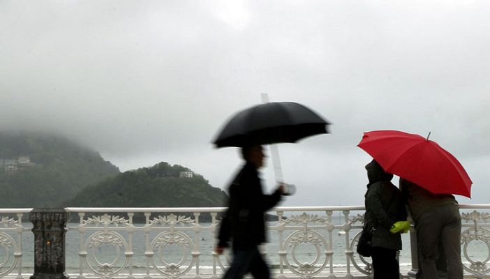 El tiempo - Mañana, chubascos en España