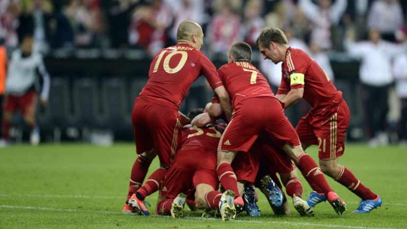 El jugador del Bayern de Muncih Thomas Müller ha adelantado a su equipo en el minuto 83 ante el Chelsea, en la final de la Champions celebrada en Munich. 