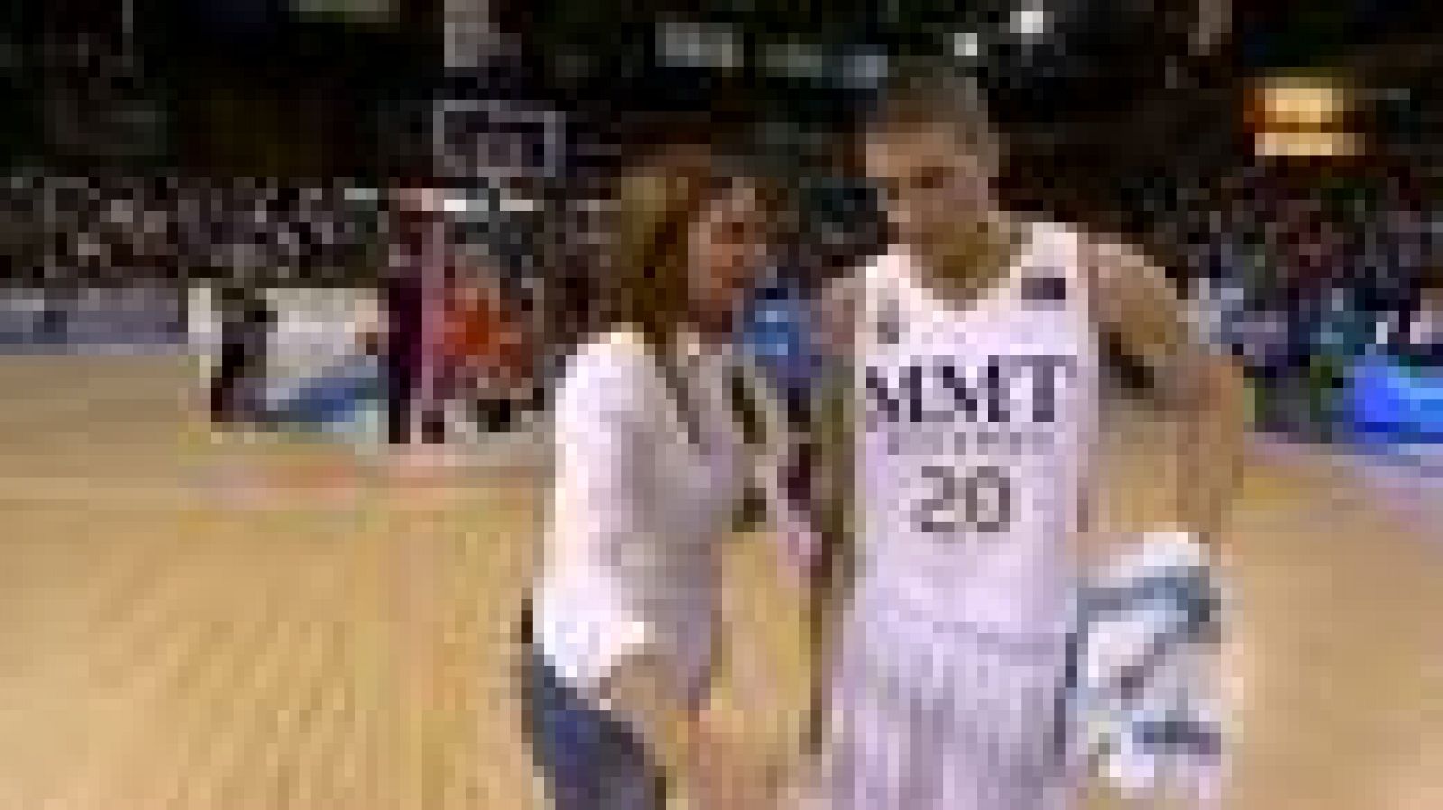 Baloncesto en RTVE: Carroll lidera al Madrid | RTVE Play