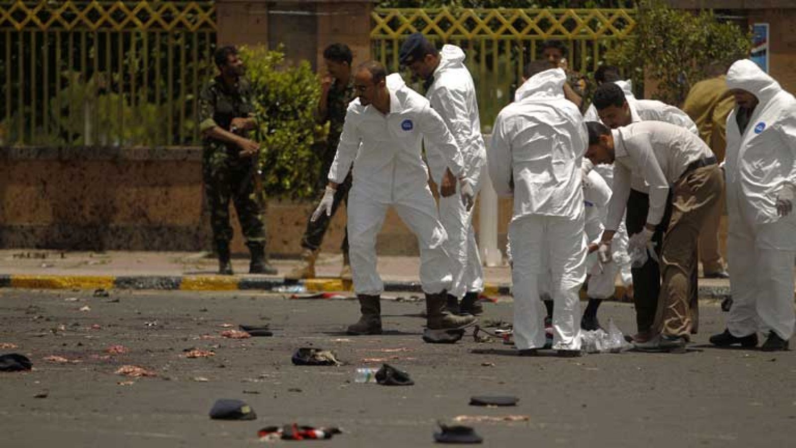 Un atentado al final de los ensayos de un desfile militar en Yemen deja entre 60 y 100 víctimas