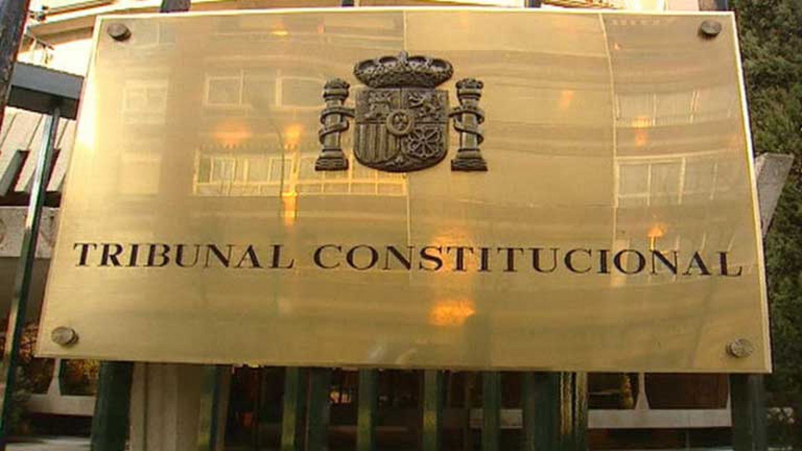 Ultimátum del Constitucional insta a PP y PSOE a acordar renovación