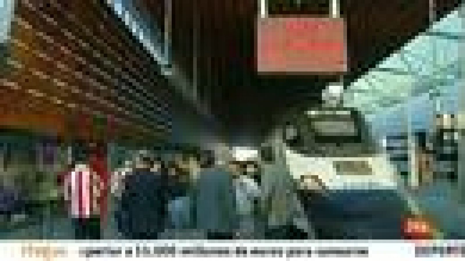 Las mareas rojiblanca y azulgrana inundan Madrid